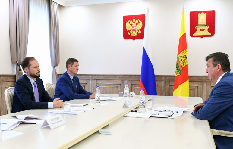 Королев поручил ускорить реконструкцию моста в Конаково Королев поручил ускорить реконструкцию моста в Конаково