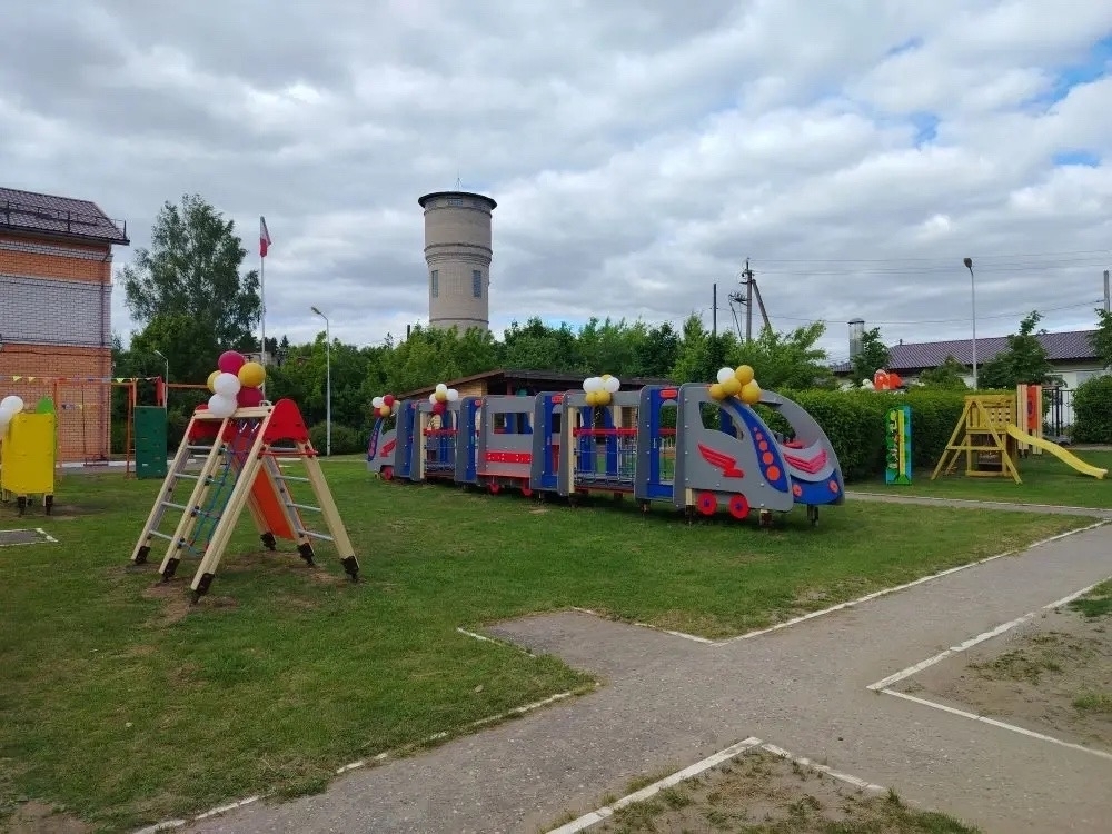 В Бурашевском детском саду появилась современная игровая зона В Бурашевском детском саду появилась современная игровая зона