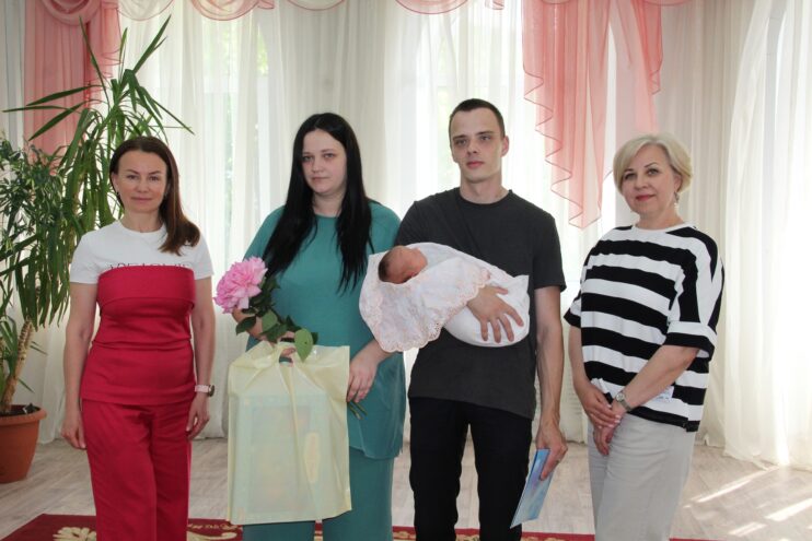 В Вышневолоцком округе родился сотый ребенок В Вышневолоцком округе родился сотый ребенок