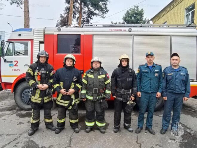 Сильное задымление и срочная эвакуация: в Твери потушили пожар в жилом доме Сильное задымление и срочная эвакуация: в Твери потушили пожар в жилом доме