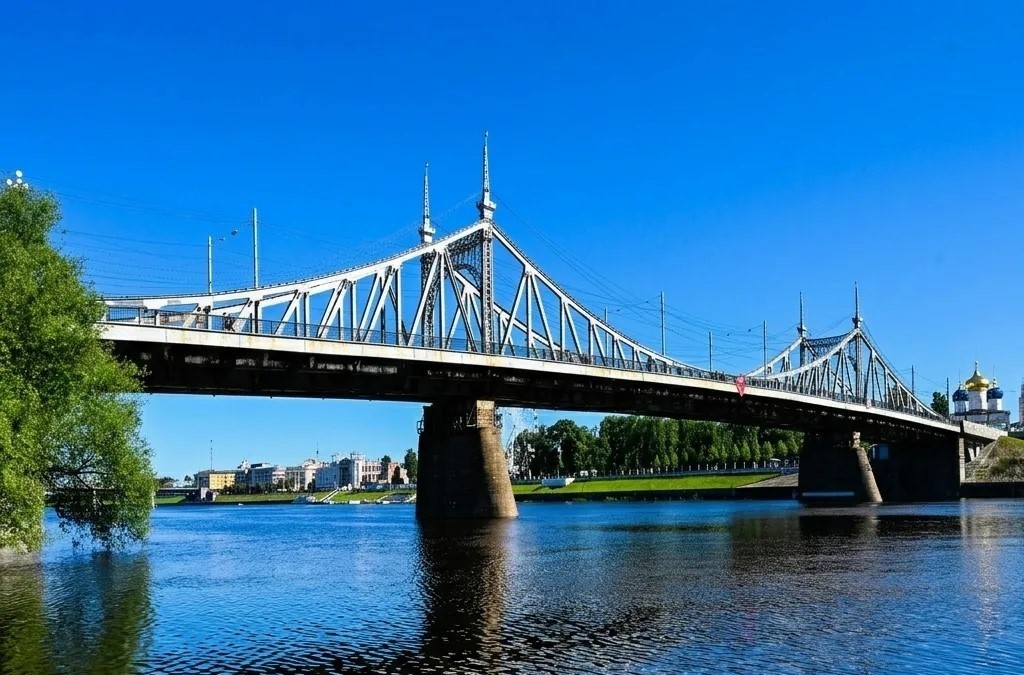 Королев строит мост в будущее Твери на пороге девяти веков Королев строит мост в будущее Твери на пороге девяти веков