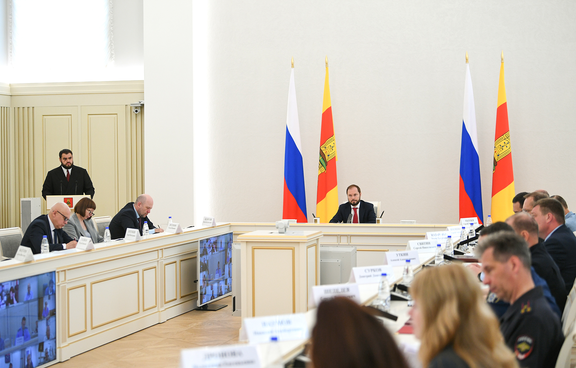 Виталий Королев поручил подготовить регион к сезону похолоданий Виталий Королев поручил подготовить регион к сезону похолоданий