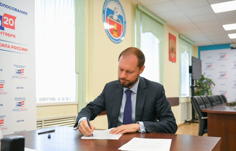 Королев стал еще ближе к креслу губернатора Верхневолжья Королев стал еще ближе к креслу губернатора Верхневолжья