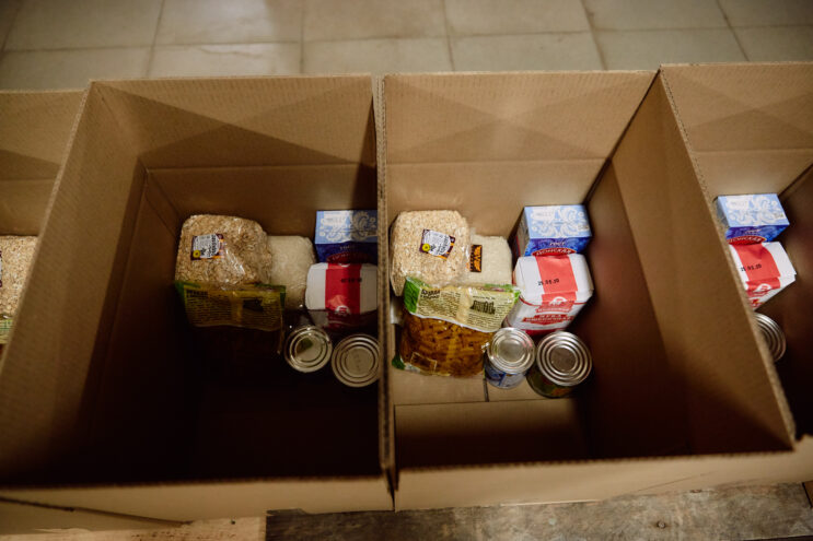 Пять тонн продуктовой помощи раздали в Тверской области Пять тонн продуктовой помощи раздали в Тверской области