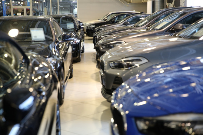 Премиум-сегмент на подъеме: продажи люксовых авто в России выросли на 30% Премиум-сегмент на подъеме: продажи люксовых авто в России выросли на 30%