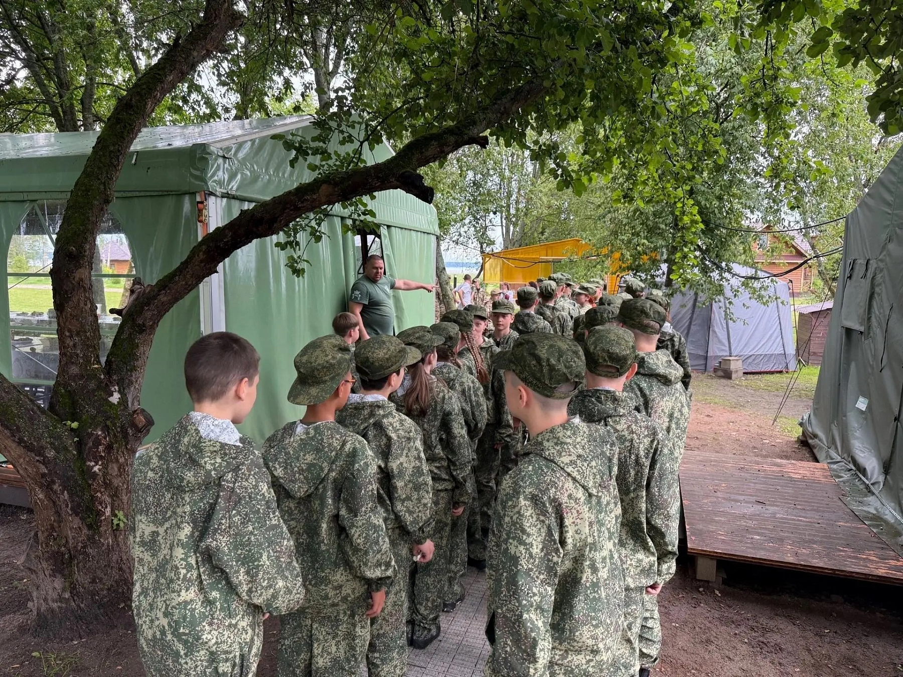 Юные жители Тверской области осваивают силовую подготовку на первой смене военно-патриотических сборов «Наука Побеждать»