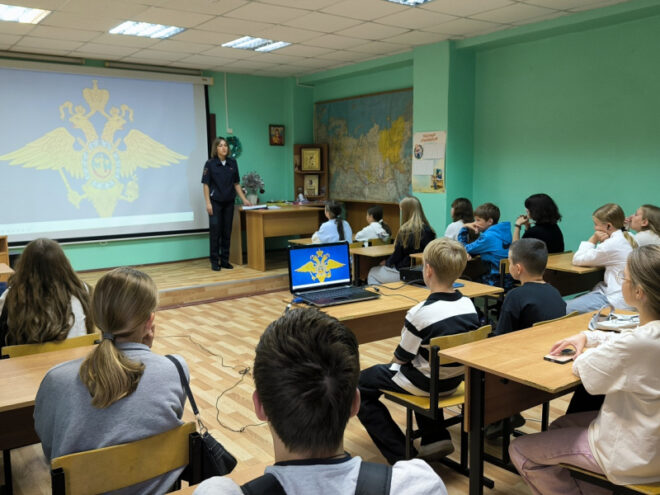 Лето с пользой: тверские полицейские проводят образовательный марафон для подростков