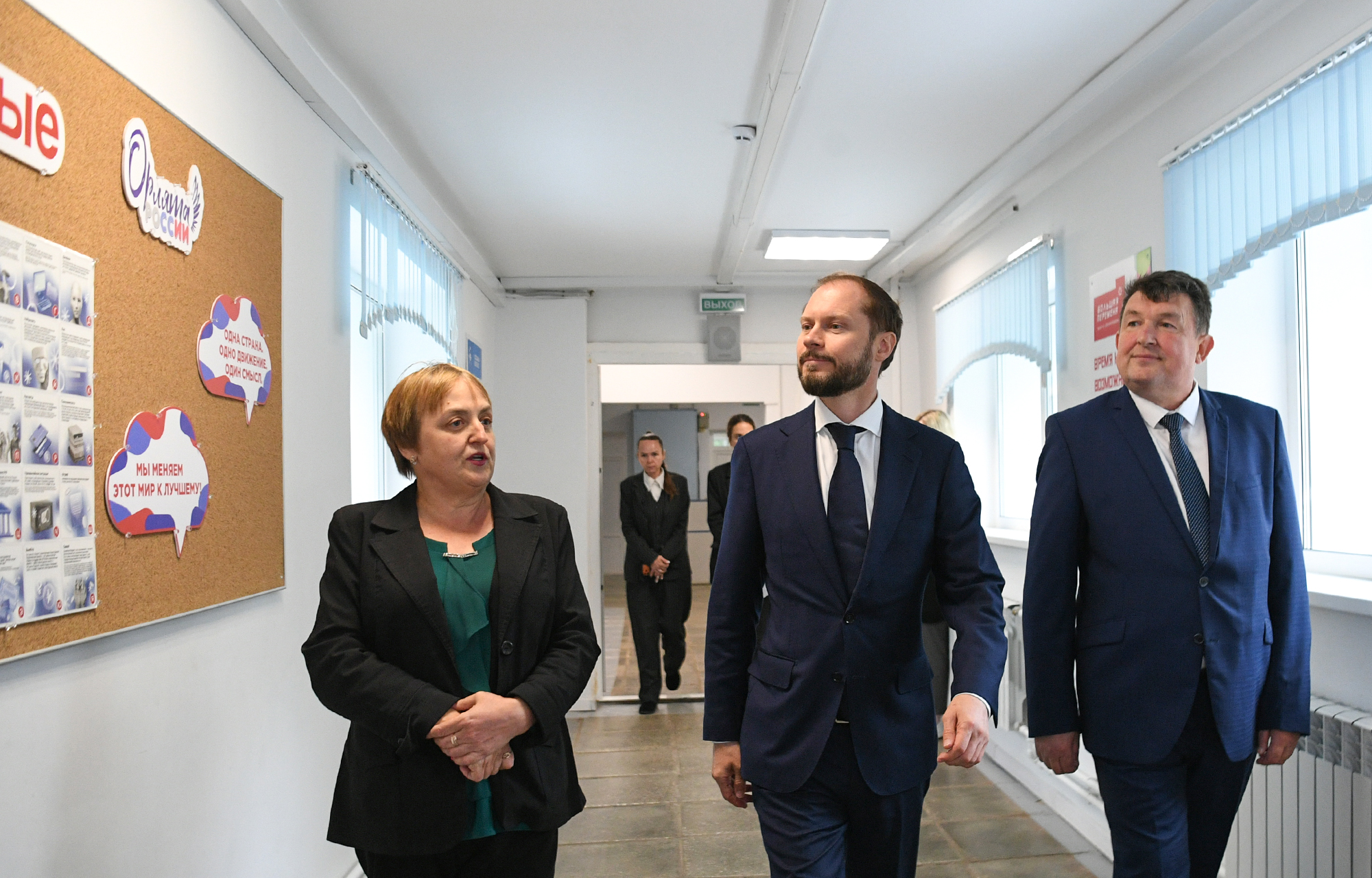 Виталий Королев ускорил ремонт детсада и оценил развитие школ в Весьегонске