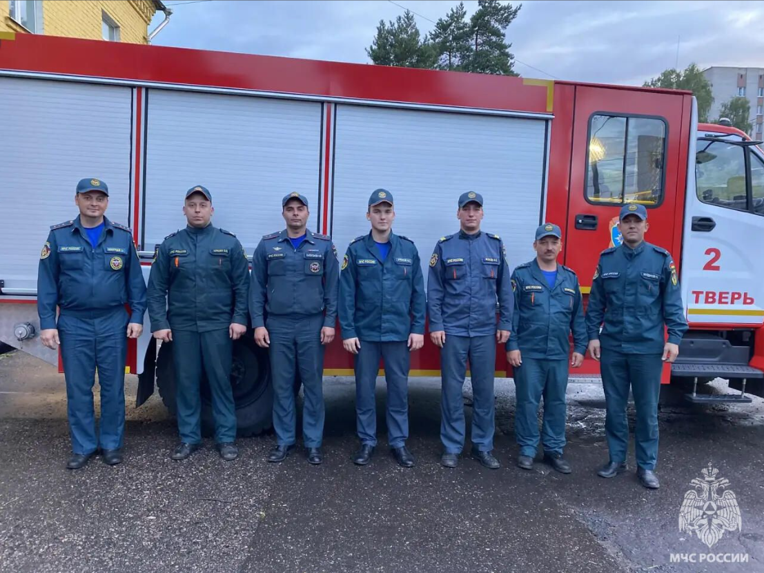 Пожар в многоэтажке на ул. Коробкова в Твери: огнеборцы спасли двух человек Пожар в многоэтажке на ул. Коробкова в Твери: огнеборцы спасли двух человек