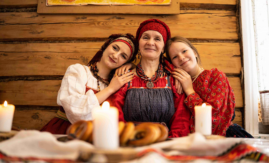 От куколки‑оберега до стрельбы из лука: чем удивит фестиваль "В гостях у Жар‑птицы"