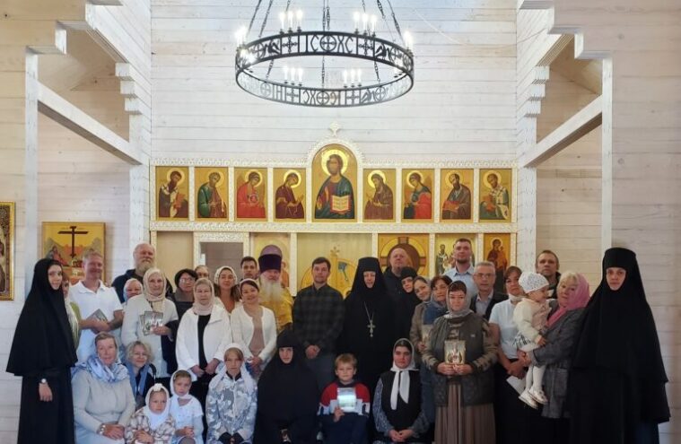 Первая литургия в новом храме: в деревне Юрьевское возродили духовную традицию Первая литургия в новом храме: в деревне Юрьевское возродили духовную традицию