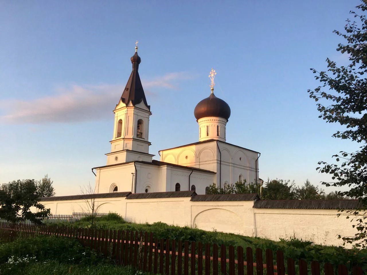 Патриотизм, традиции и воздухоплавание: как Тверская область отмечает дни округов