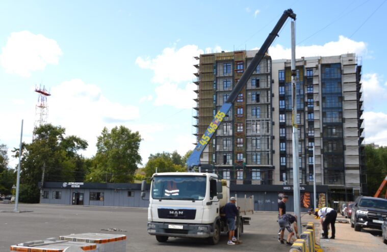В Твери проверяют качество нового асфальта на Привокзальной площади В Твери проверяют качество нового асфальта на Привокзальной площади