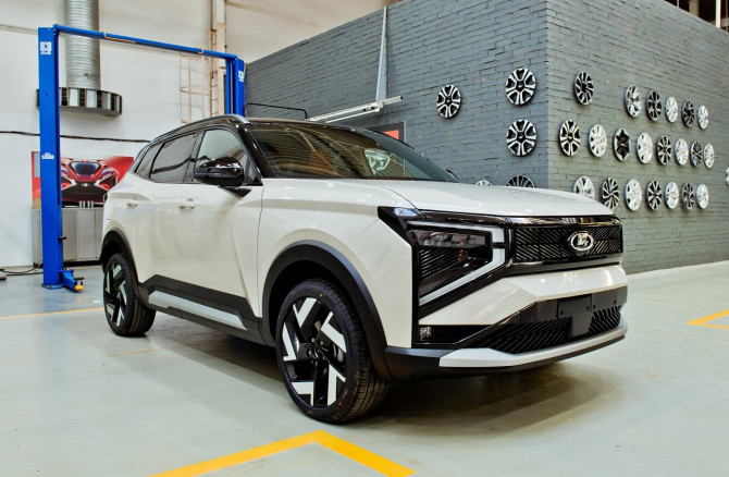 Первый кроссовер LADA Azimut запустят в производство 25 сентября 2026 года