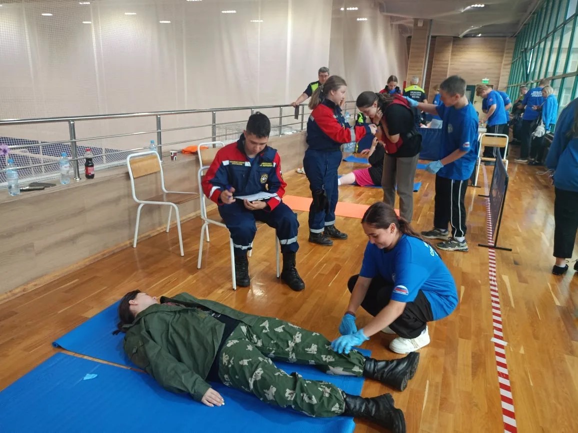 Команда Тверской области выступила на полуфинале соревнований школьных спасательных отрядов
