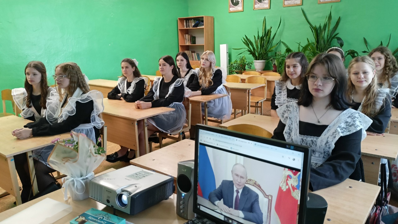 "Разговоры о важном" 1 сентября: как в Тверской области стартовал новый учебный год