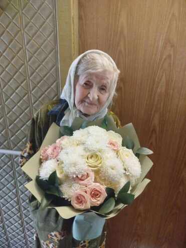 Виталий Королев поздравил ветерана из Конаково со 102-летием Виталий Королев поздравил ветерана из Конаково со 102-летием