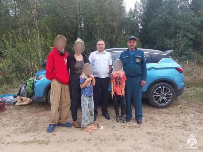 Световые и звуковые сигналы спасли заблудившихся в лесу жителей Тверской области Световые и звуковые сигналы спасли заблудившихся в лесу жителей Тверской области
