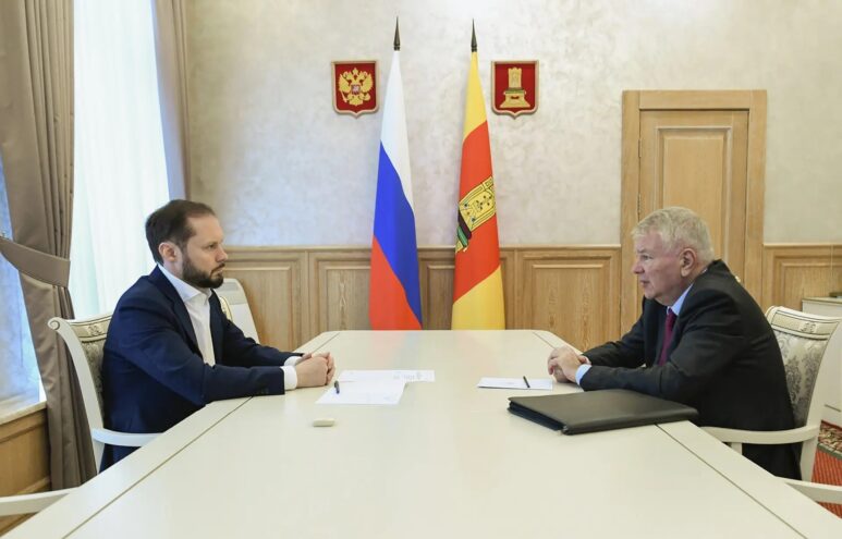 Королев назначил Алексея Мешкова сенатором от Верхневолжья Королев назначил Алексея Мешкова сенатором от Верхневолжья