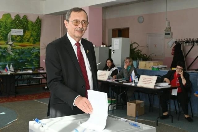 Олег