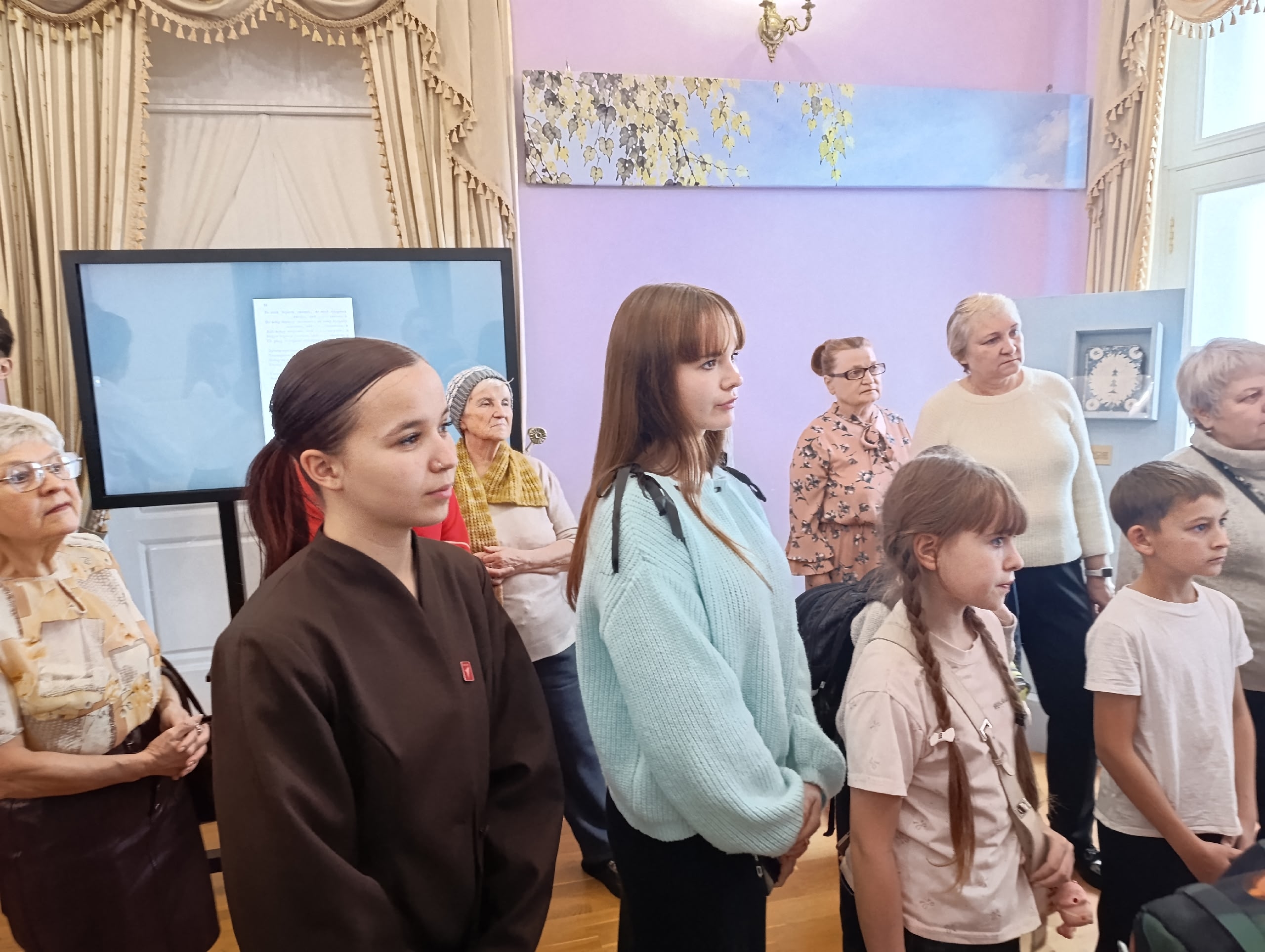 Не просто цветы: в Торжке раскрывают культурные коды берёзы и ромашки