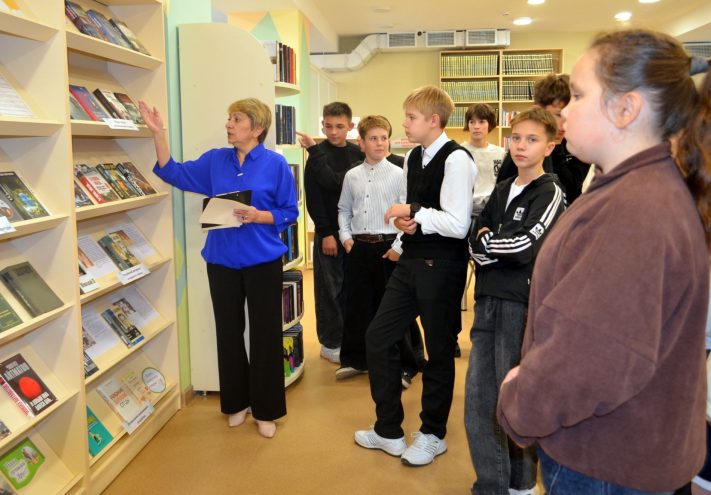 В Торопце устроили книжную выставку «Образ отца в литературе» В Торопце устроили книжную выставку «Образ отца в литературе»