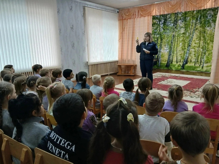 Дошкольники Оленинского округа приняли участие в акции «Засветись!»