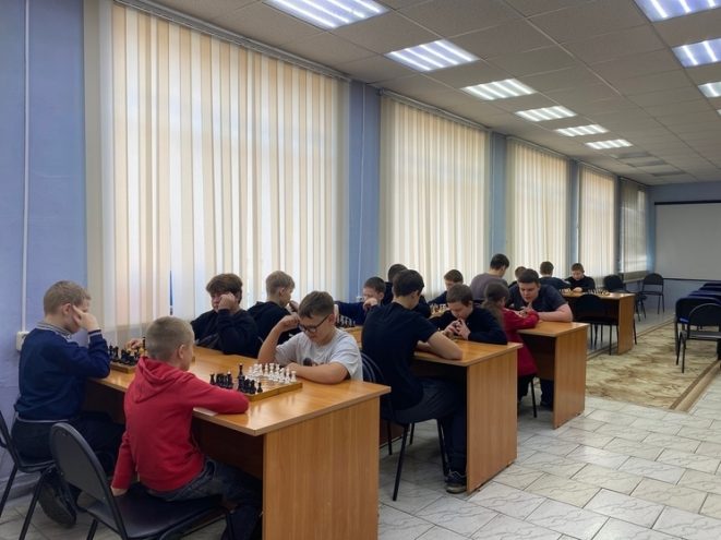 В оленинской школе прошел турнир по шахматам и шашкам