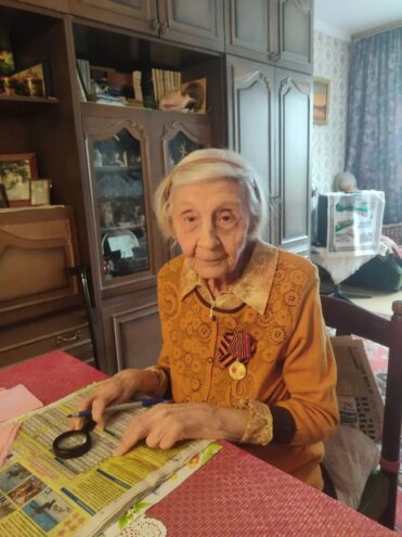 Виталий Королев поздравил Веру Образцову со 100-летием