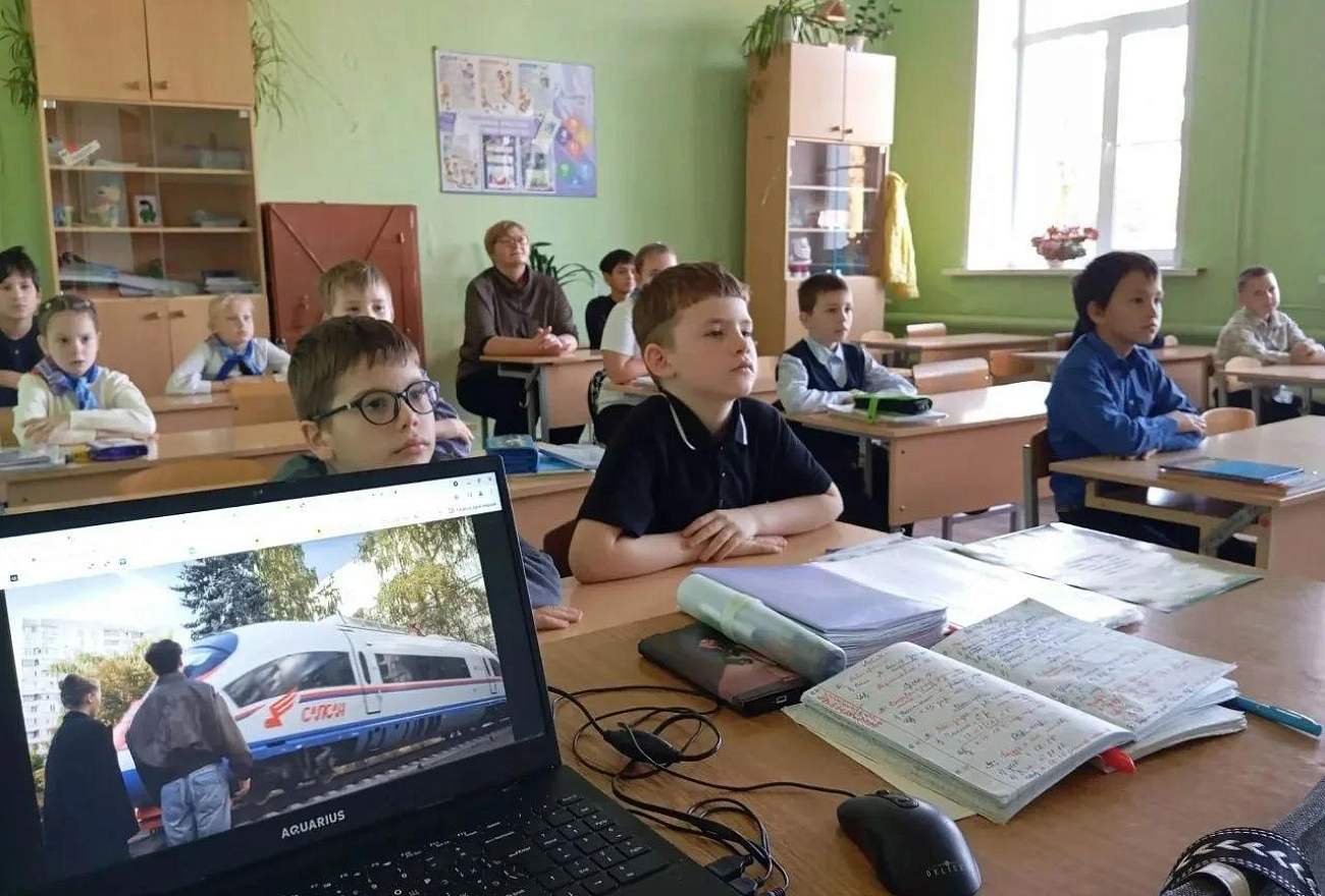 Как в Тверской области на внеурочных занятиях раскрывали связь родного края с железной дорогой и русским балетом Как в Тверской области на внеурочных занятиях раскрывали связь родного края с железной дорогой и русским балетом